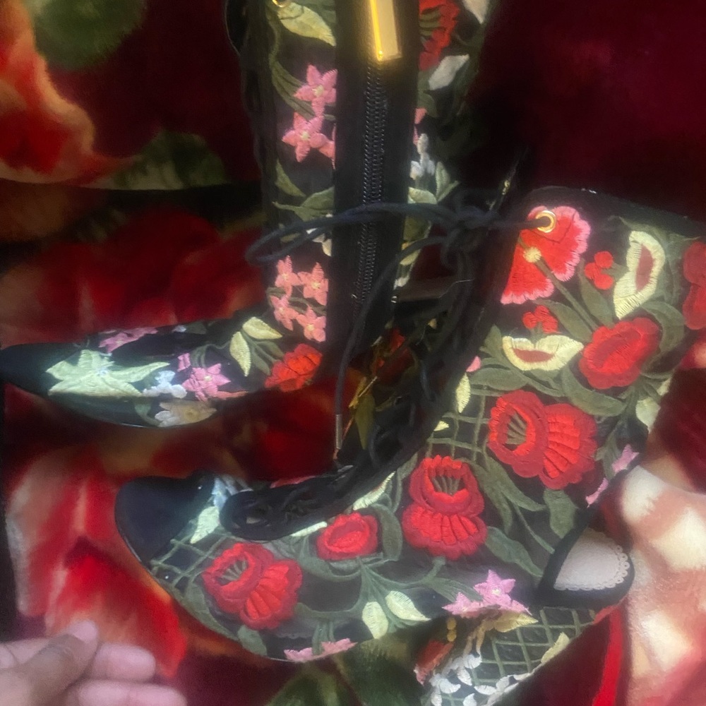 Embroidered Sandals